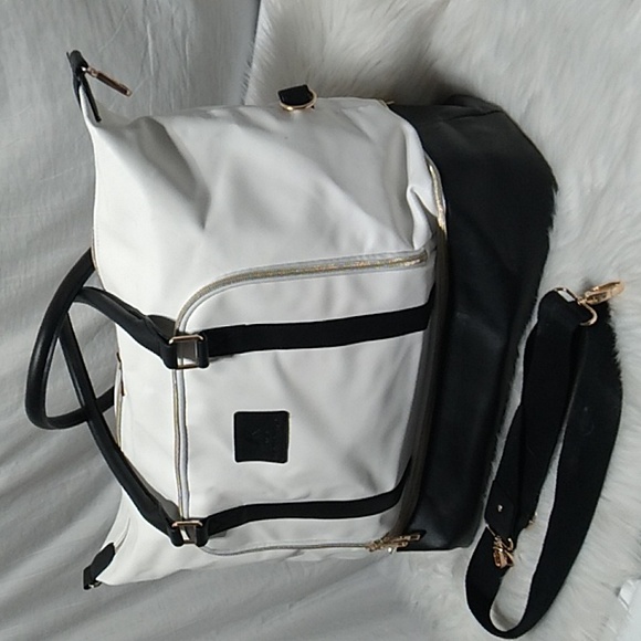 Ava Kensington Travel Bag W Adjustable & Detachable Strap 2 Small Flaws - Picture 3 of 14